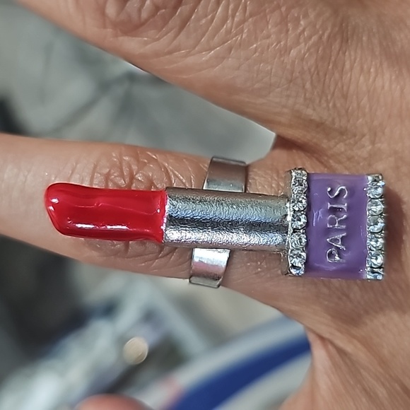 Super cute LIPSTICK adjustable ring with clear rhinestones! - Picture 2 of 2